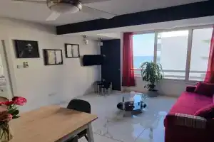 Stylish Beach Apt w/ Sea View + Pool + 200Mbit Apartments, Larnaka