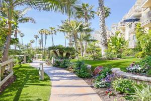 Oceanside Beach Condos Guest house, Oceanside