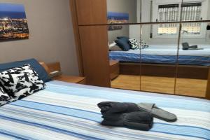 Room in shared appartment close to Camp Nou, Cornella de Llobregat
