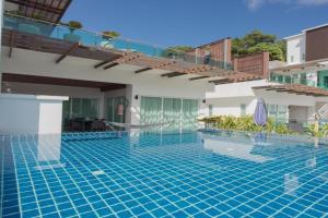 Penthouse Falls 260mq, Kamala