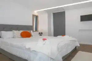 City Glow House, Ponta Delgada