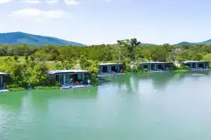 Samui Fishing Club and Resort, Laem Set Beach
