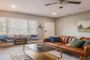 Newly renovated 4BR CozySuites, Louisville