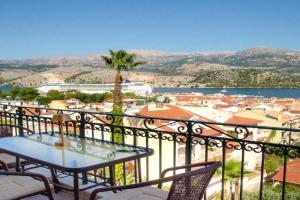 Primrose Apartments, Argostoli