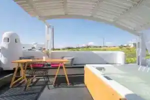 Jaccuzzi Romantic Suite in Firostefani,sea view! Apartments, Imerovigli