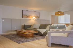 Bohemian ChiC SpaCation-Private HotTub-Close to Downtown-No Pet Fee! Guest house, Albuquerque