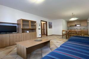 081 Trilocale Baldino, Apartments, Pinzolo