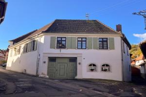 Ferienwohnung Unterm Schloß Apartments, Neustadt an der Weinstrasse