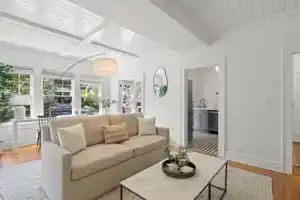 The Adaline Room #4 - Gorgeous Hyde Park Apartment, Steps to Bayshore, Tampa