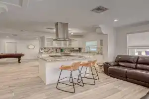Mango Manor - Walk to Las Olas! Guest house, Fort Lauderdale