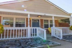 Cheerful 2 Bedroom Home near Virginia Wesleyan, Chesapeake