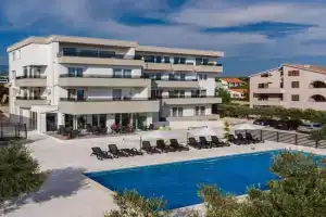 Boutique Hotel IVY'Z, Novaglia