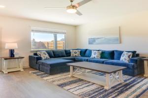 10 Mi to Dtwn Bright Gem with Pool Access Guest house, Austin