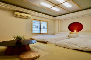 Hotel and Chikonkiya, Ishigaki