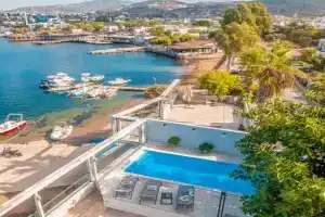 Çimentepe Residence Deluxe 1 - Villa with Heated Pool & Close to Marina, Yalikavak