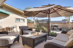 Downtown Apartment Less Than half Mi to Beach!, Oceanside