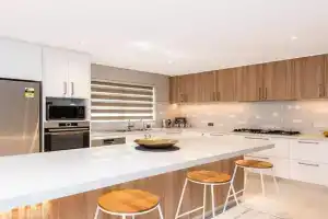7 Royal Family 4br 2bth Guest house, Perth