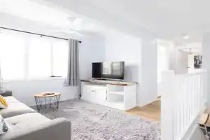 Serene Getaway Walk to Beach Shops Guest house, Gold Coast