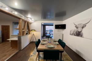 Apartment Humboldt 3 Schlafzimmer,Wifi, Netflix Parken, Terrasse, klimatisiert, nähe Zentrum, Jena