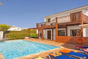 Villa Demi Sunset by Villa Plus, Coral Bay