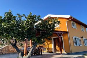 La casa dell'ulivo, Imperia