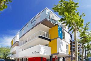 Colourful modern flat in Lignano-Beahost Apartments, Lignano Sabbiadoro