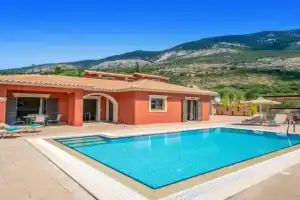 Villa Meliti Kefalonia by Villa Plus, Lourdhata