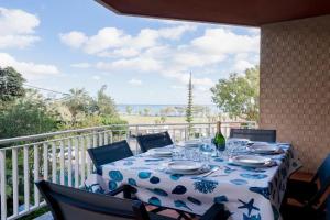 Sanremo Seaside Dream! Roomy Vacation Apartment, Sanremo