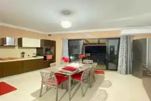 2 Bedroom Penthouse with country and sea views, Marsaskala