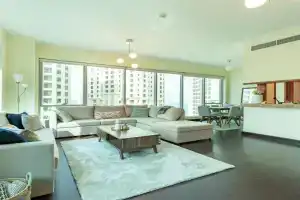 Dubai Marina Apartment with Sea view, Pool and Gym, Dubai