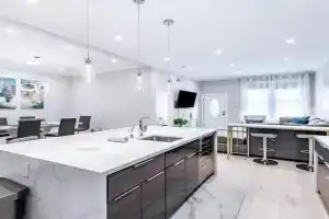 Modern 4BR Upper Unit Private Rooftop 30 Days Guest house, San Francisco