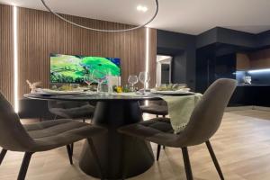 Superior 1BR Apartment - Fully Renovated & Equipped - Prime Centre location - Garibaldi#2 - Parking, Olbia