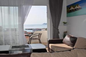 Studios Seaview, Bar