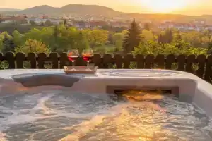 Chillinn Rosé Cottage, Eger
