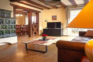 Maison 140m2 au calme - Beau jardin - à 15mn à pied du Centre-ville de Guest house, Colmar