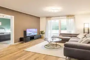 Premium Suite 02 I Smart-TV I Terrasse I WiFi Apartments, Hamm