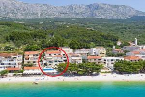 Apartments by the sea, Makarska - 21719, Tucepi