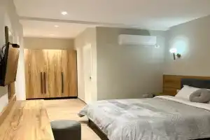 Mili Hotel, Berat