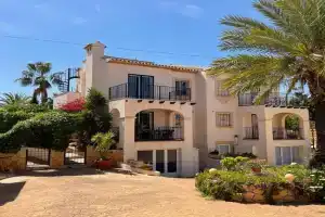 Casa van Schaik, Albir