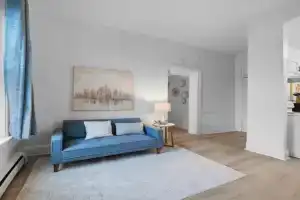 Cozy 1BR with Parking - Near UC, Zoo, Downtown Apartments, Cincinnati