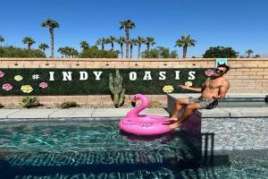 IndyOasis: pool*spa*games*BBQ*4BR2BA. Wlk2Festivls Guest house, Indio