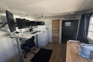 Midtown Charm: 1BR Urban Pad Apartments, Reno