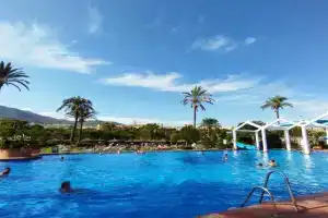 Estudio terraza vista mar parking gratuito piscinas, Torremolinos