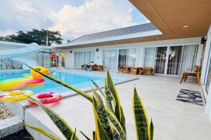 บ้านลินลดา พูลวิลล่าขนอม Villa, Khanom