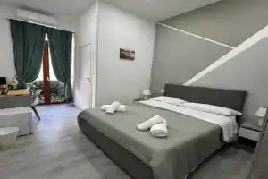 Garibaldi guest house, Naples