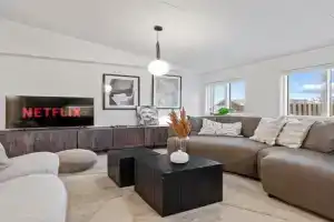 Best Possible Location-Laugavegur Luxury Loft Guest house, Reykjavik