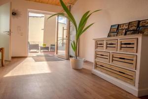 FeWo/ Kabine 10 / 2 Schlafzimmer / Terrasse / Seilbahn Blick Apartments, Rudesheim am Rhein