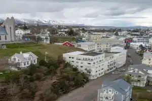 LL Properties - H81 Downtown Apartment With a View, Akureyri