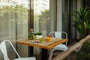 Central 10 Apartment - New Building & Parking, Bucharest