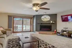 Stephs Waterfront Retreat Sunset Cove 303 Guest house, Wisconsin Dells